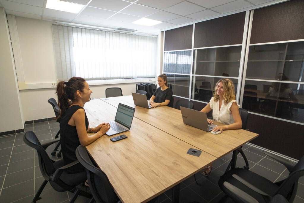 reunion-avec-un-expert-comptable-accompagnant-un-dirigeant-lors-d-un-controle-urssaf